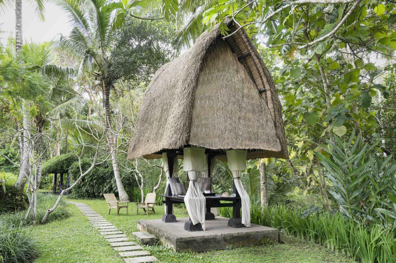 Villa Uma Giri *