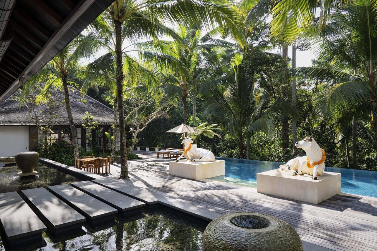 Villa Uma Giri *